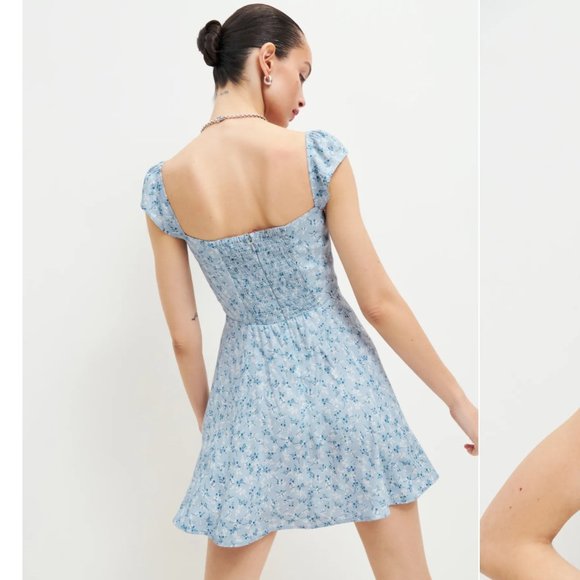 💝ONLY ONE!💝Reformation Tanis Dress in Brooke - Picture 3 of 14